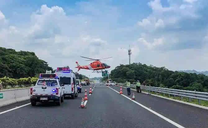 鄂州高速公路汽车救援案例